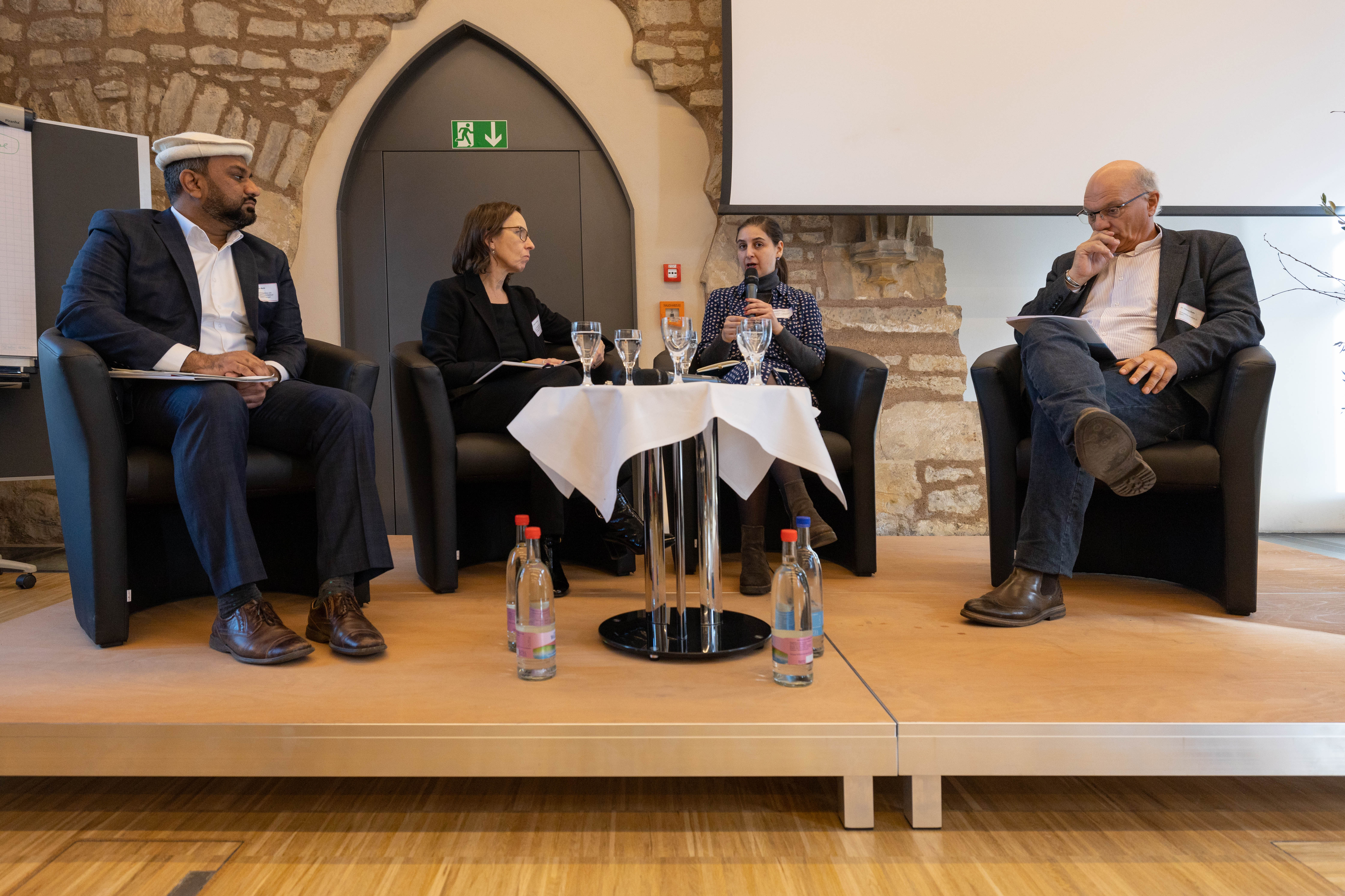 Suleman Malik, Beate Sträter, Dotschy Reinhardt und Christian Staffa diskutierten über "Bedrohte Räume der Vielfaltsgesellschaft". 