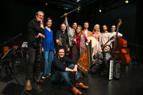 Gruppenbild des Ensembles ParaΞenon.