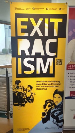 Exit Racism-Banner